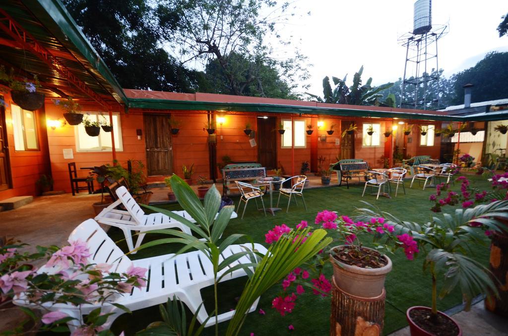 Airportside Inn Puerto Princesa Ngoại thất bức ảnh