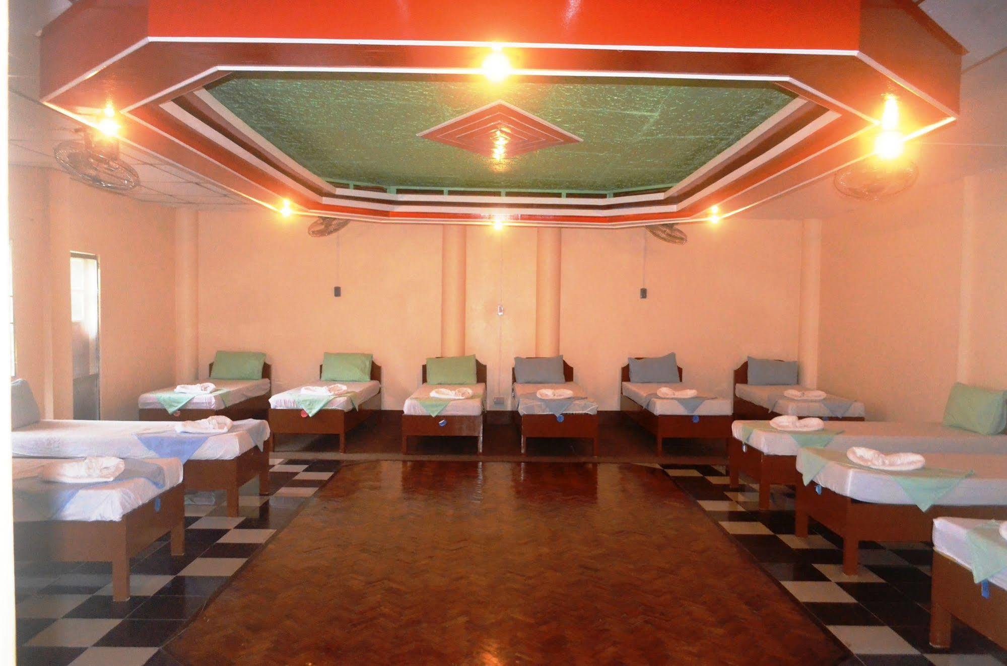 Airportside Inn Puerto Princesa Ngoại thất bức ảnh