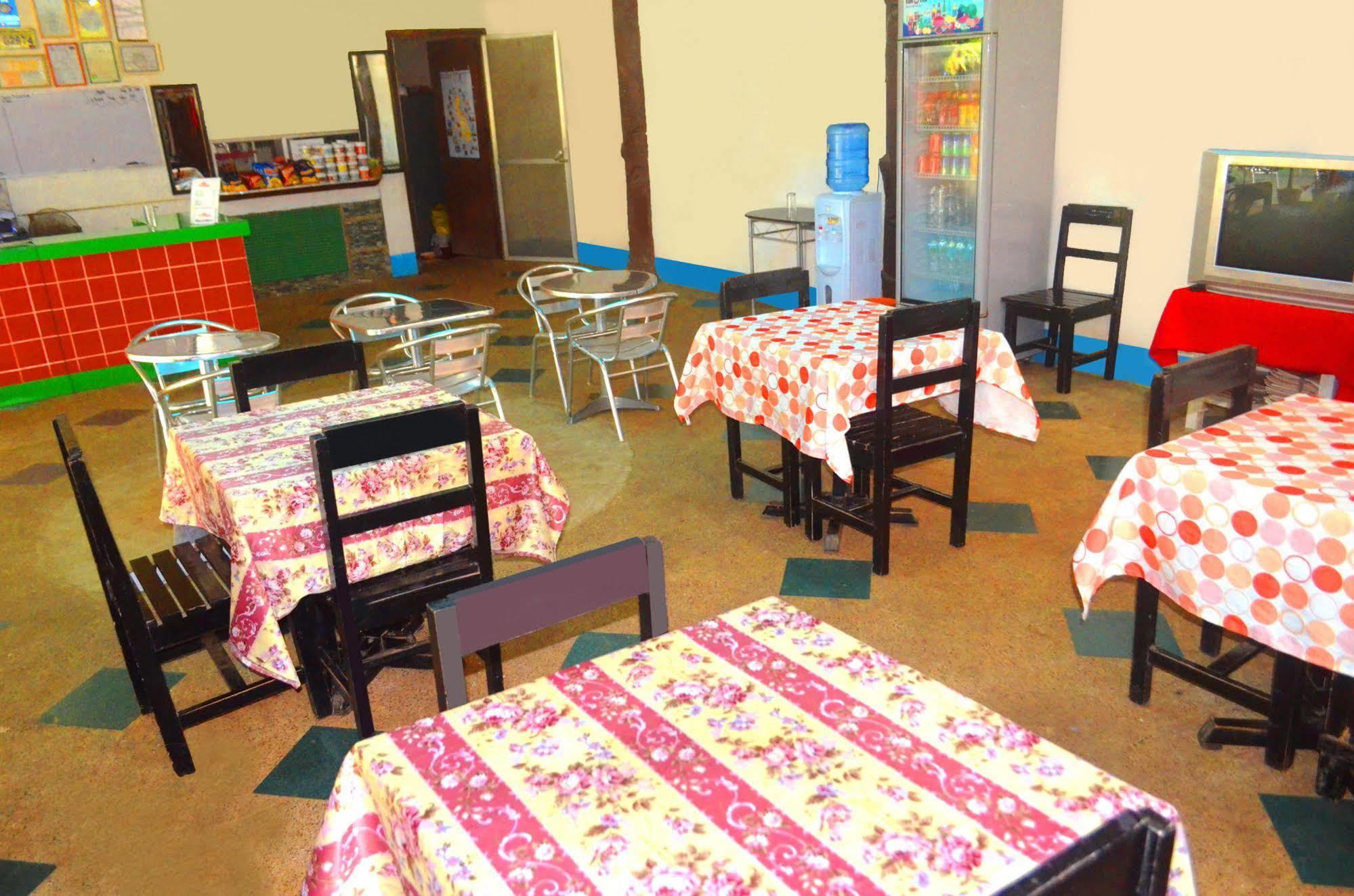 Airportside Inn Puerto Princesa Ngoại thất bức ảnh